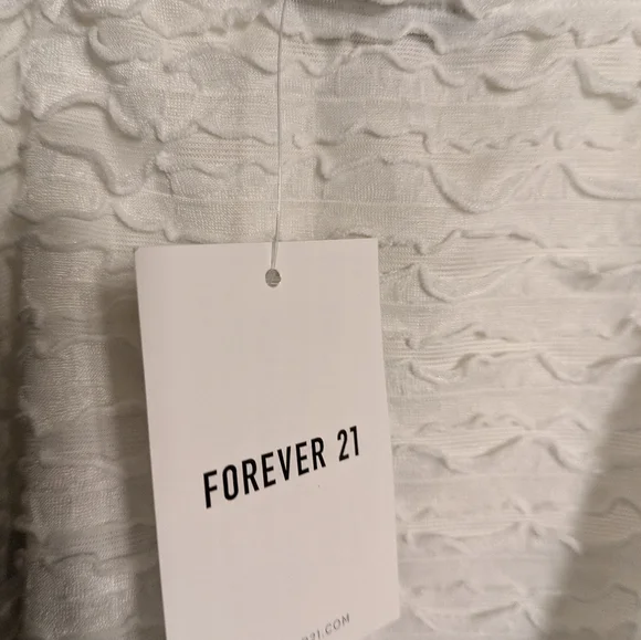 Forever 21 Elegant White Textured Women's Top Size Small - Picture 7 of 10